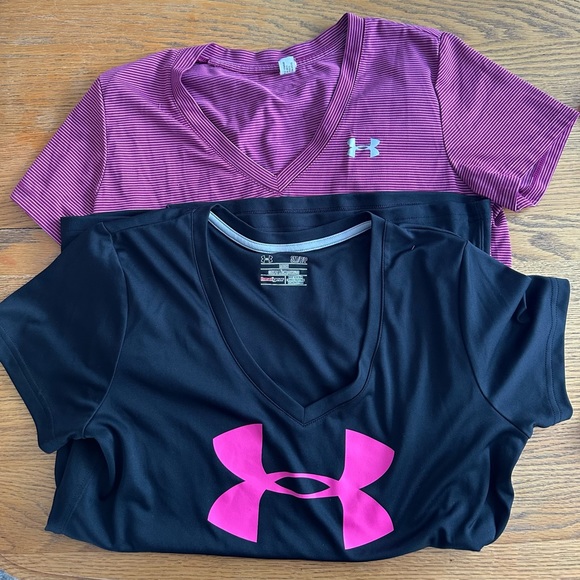 Woman’s under armour bundle size small - Picture 3 of 3
